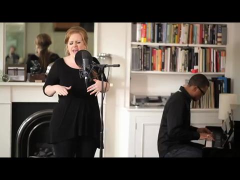 アデル: サムワン・ライク・ユー (Live in Her Home)