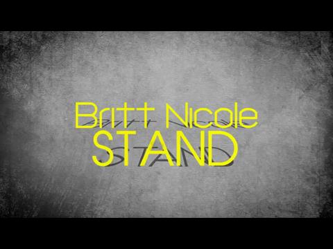 ブリット・ニコル: スタンド