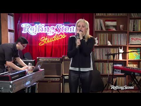 エリー・ゴールディング: ライツ (Rolling Stone Live)