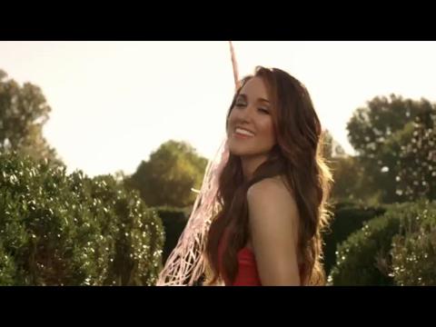 ブリット・ニコル: ゴールド