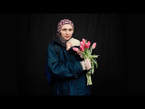 アナスタシア・テイラー=リンド: 闘う男たちと悲しむ女たち ― ウクライナ革命にて