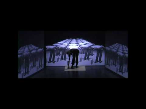 ナターシャ・ザコス: マルチメディア劇場アドベンチャー