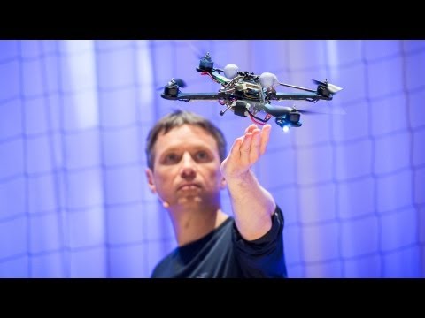 ラファエロ・ダンドリーア: クアッドコプターの驚くべき運動能力