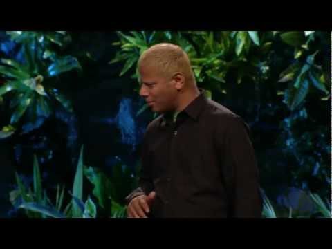 ハサン・エラヒ: FBIのみなさん!僕はここだよ!