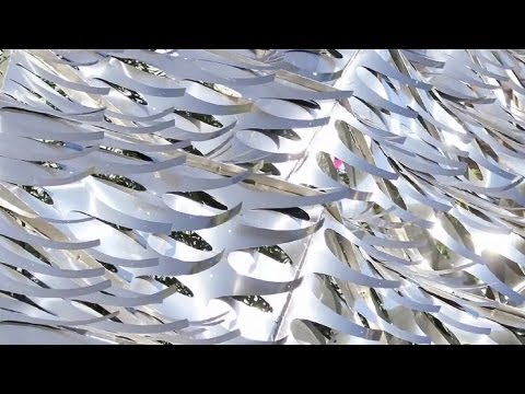 ドリス・キム・サン: 呼吸する金属